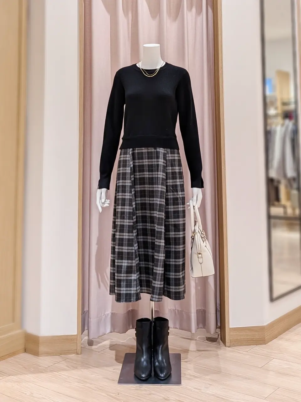 ANY SIS 岩田 コーディネート画像