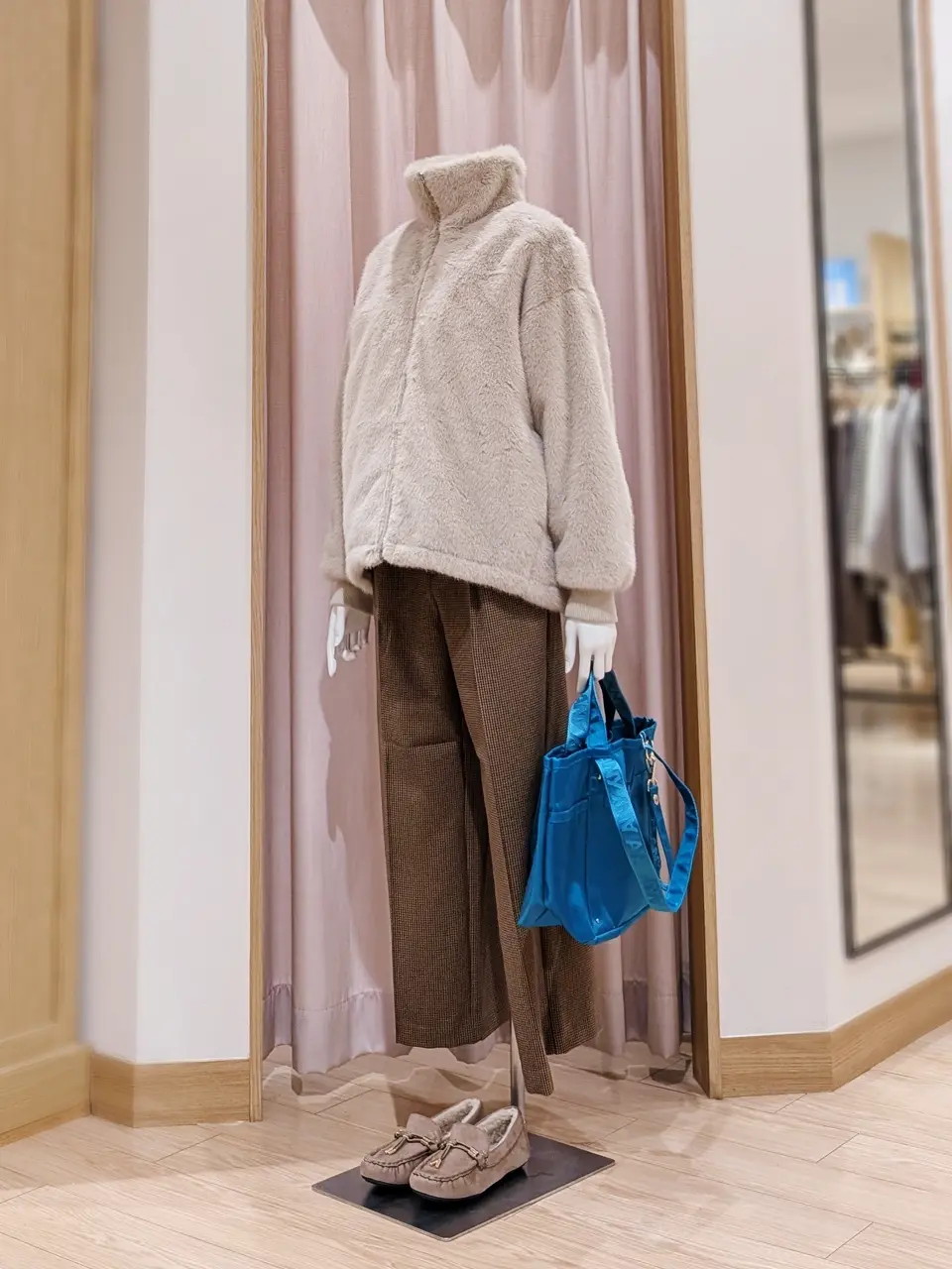 ANY 岩田 コーディネート画像