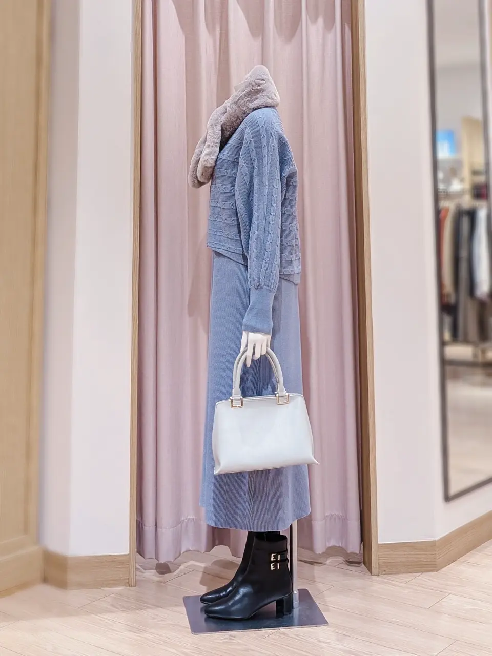 ANY SIS 岩田 コーディネート画像