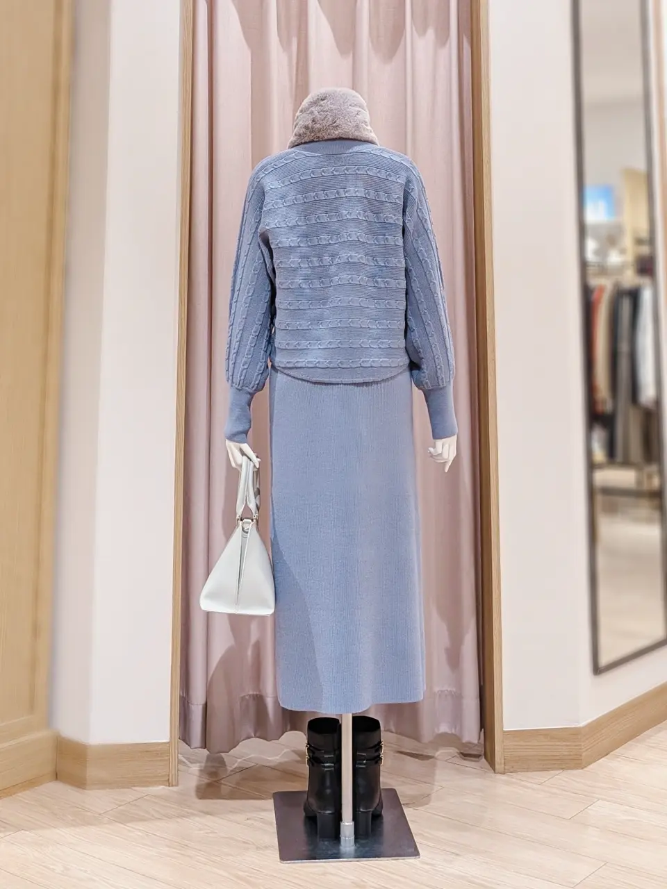 ANY SIS 岩田 コーディネート画像