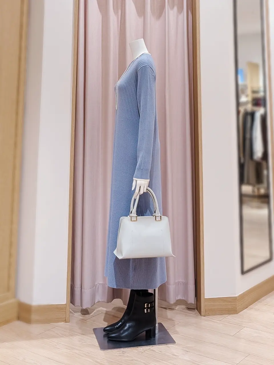 ANY SIS 岩田 コーディネート画像