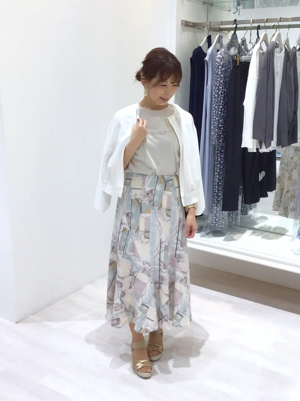 ANY SIS スタッフ コーディネート画像