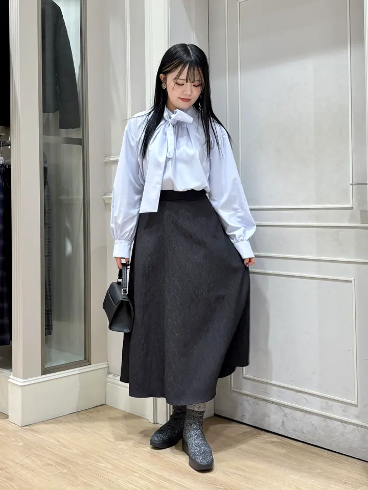 ANY SIS erika コーディネート画像