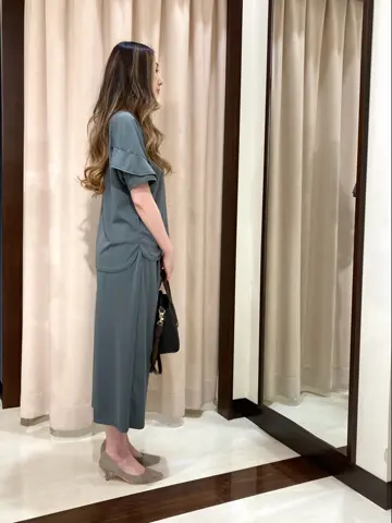 ANY SIS STAFF コーディネート画像