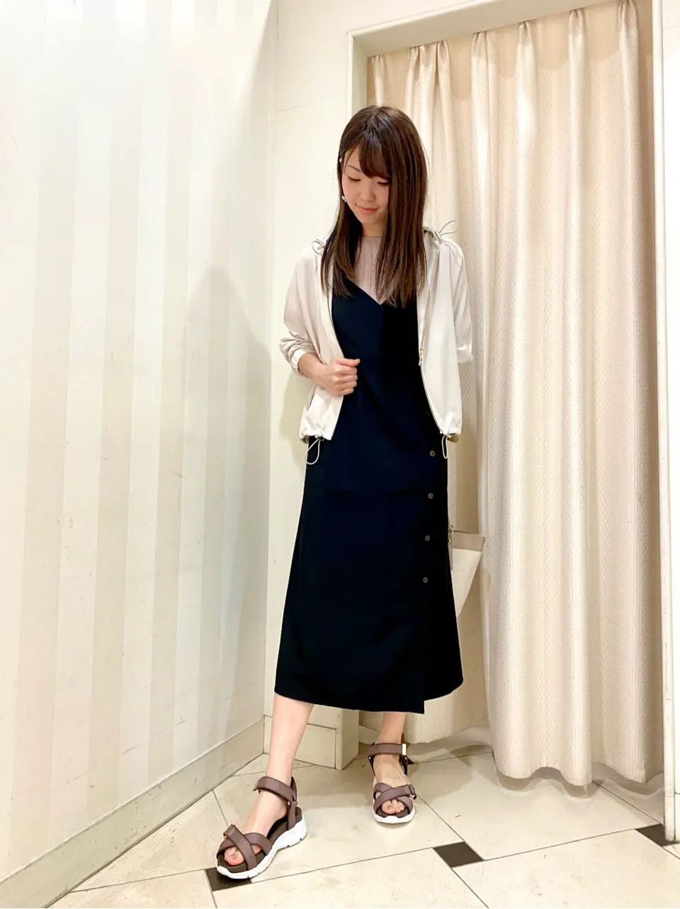 ANY SIS 金井 コーディネート画像