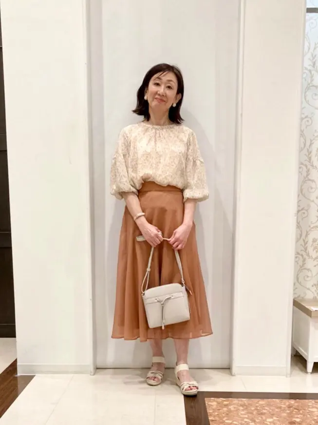 ANY SIS スタッフ コーディネート画像