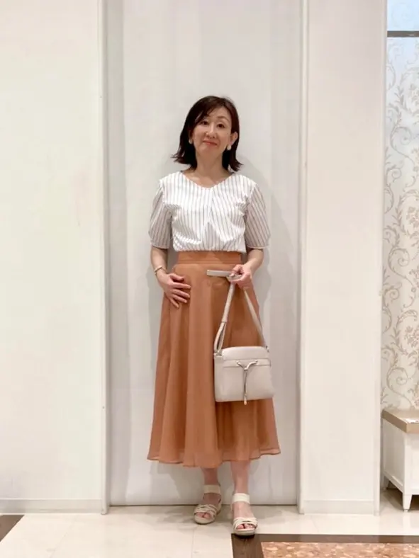 ANY SIS スタッフ コーディネート画像