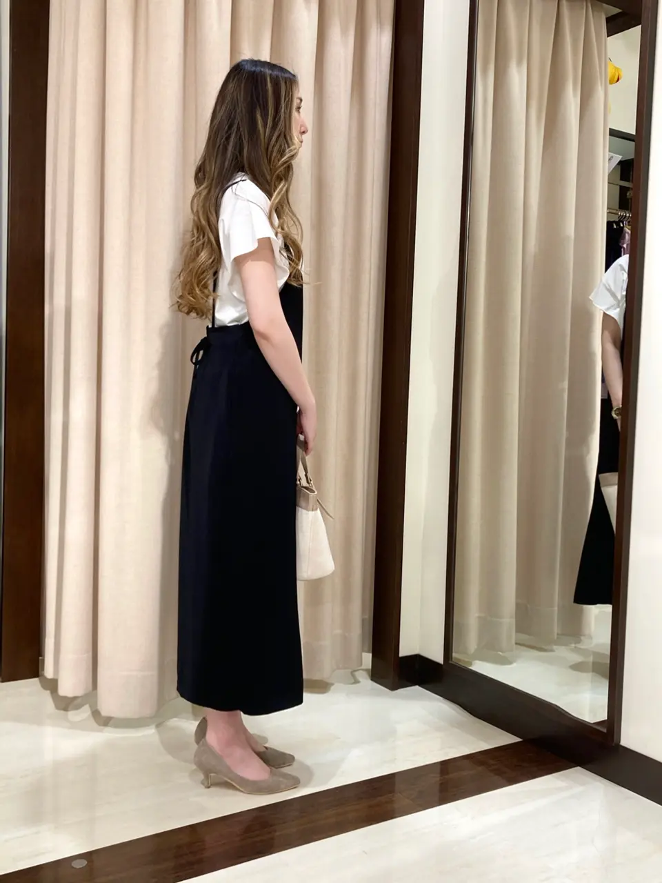 ANY SIS STAFF コーディネート画像