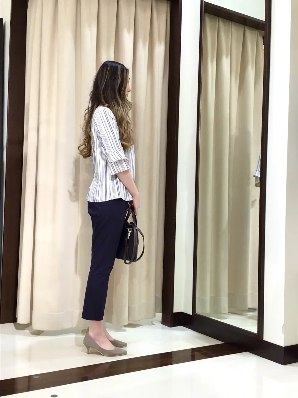 ANY SIS STAFF コーディネート画像