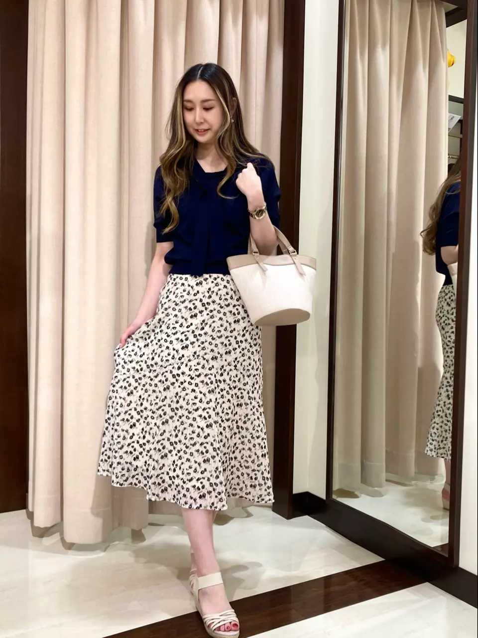 ANY SIS STAFF コーディネート画像