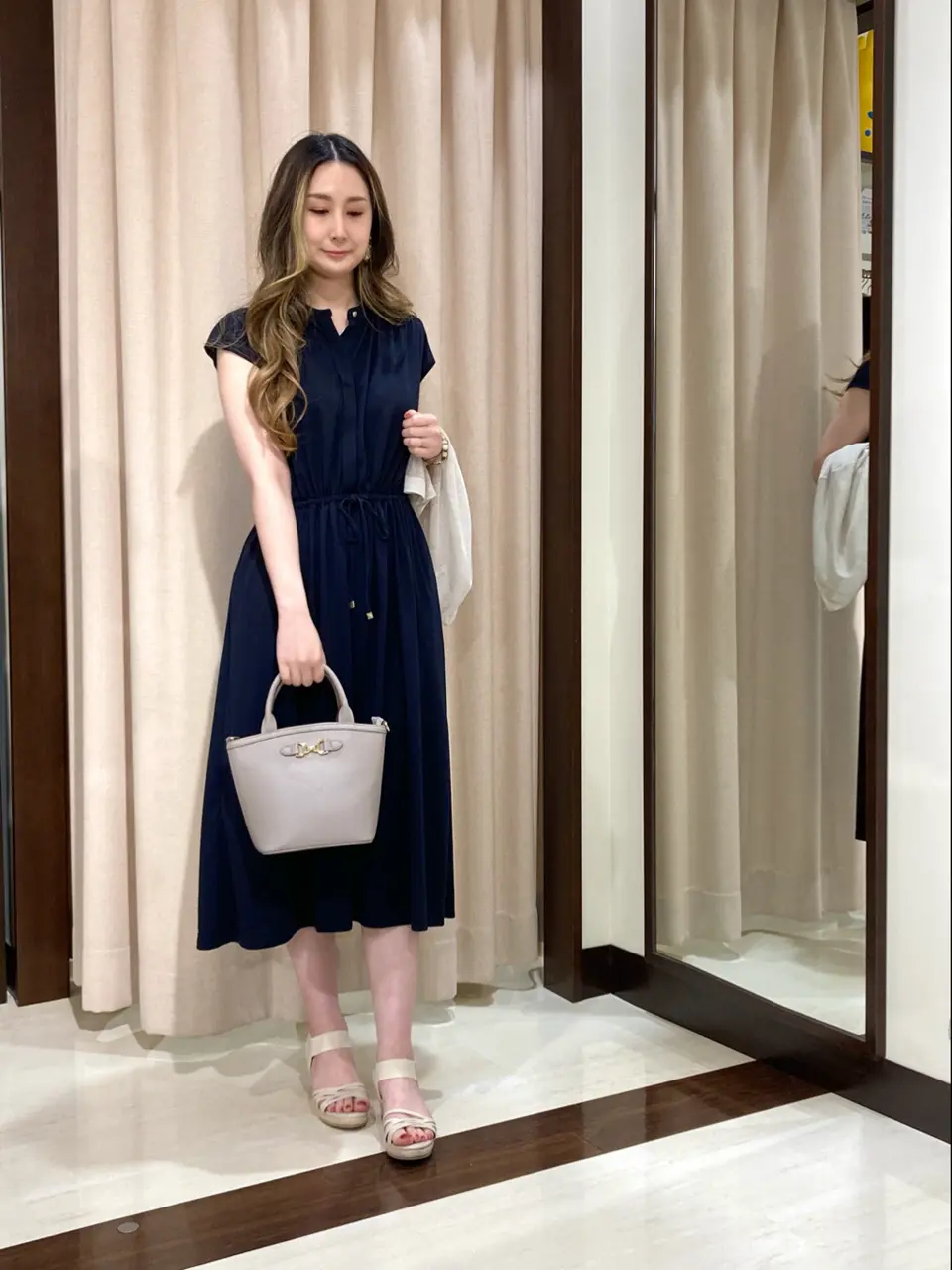 ANY SIS STAFF コーディネート画像