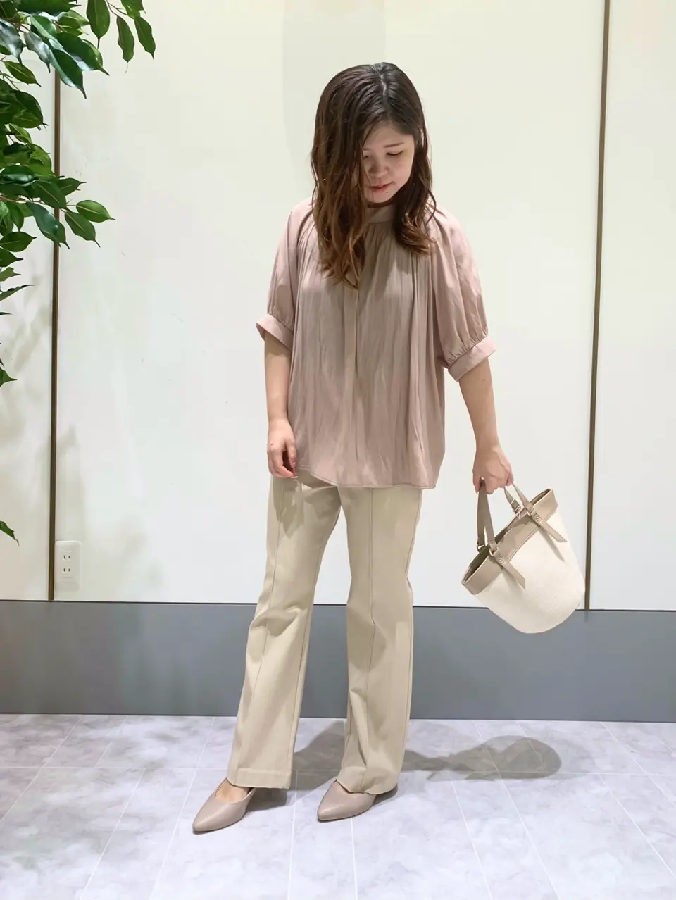 ANY SIS スタッフ コーディネート画像