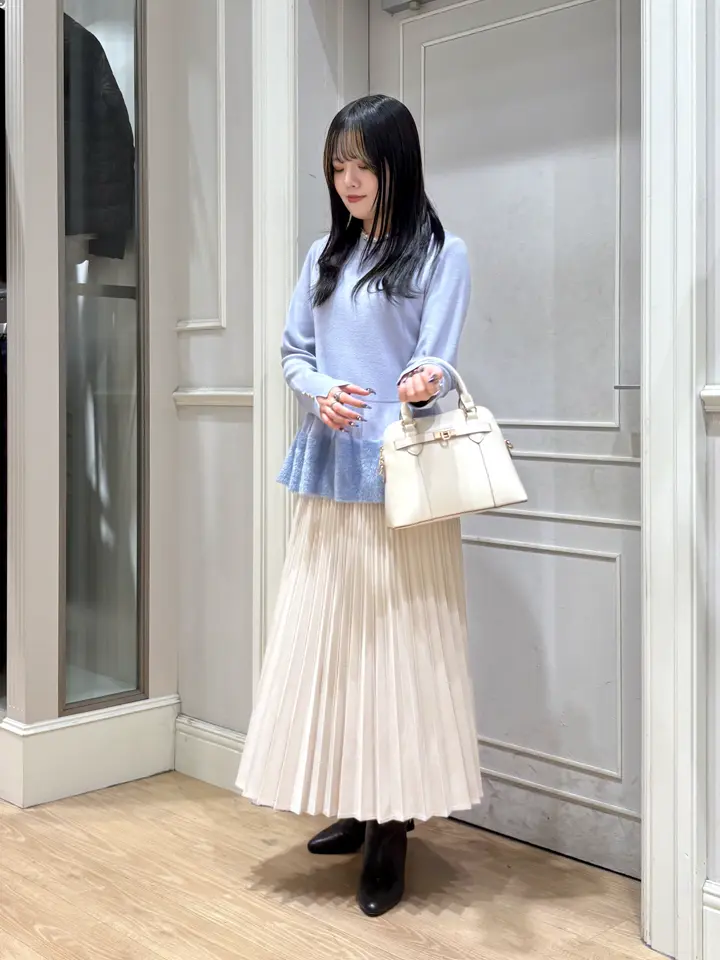 ANY SIS erika コーディネート画像