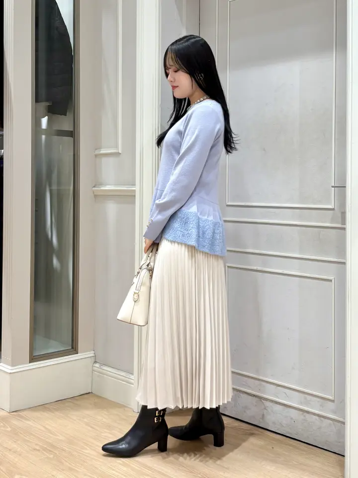 ANY SIS erika コーディネート画像