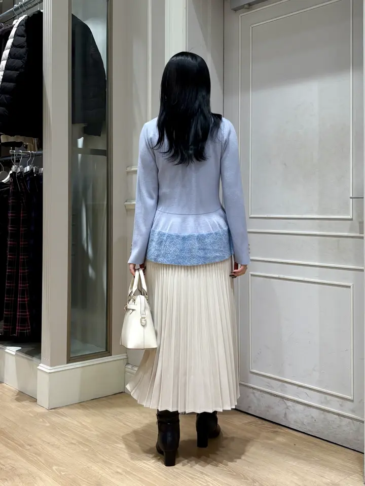 ANY SIS erika コーディネート画像