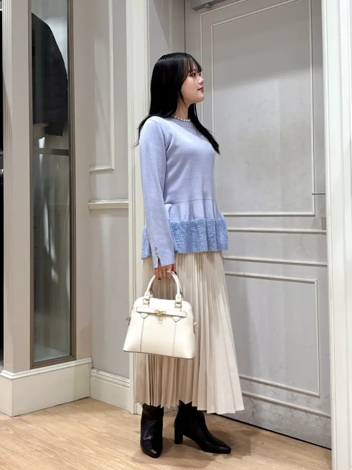 ANY SIS erika コーディネート画像