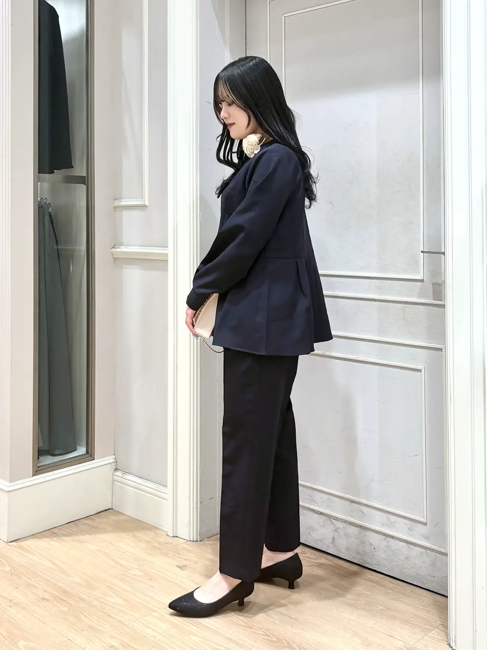 ANY SIS erika コーディネート画像