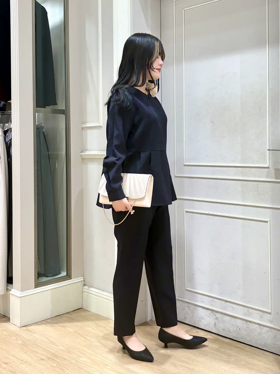 ANY SIS erika コーディネート画像