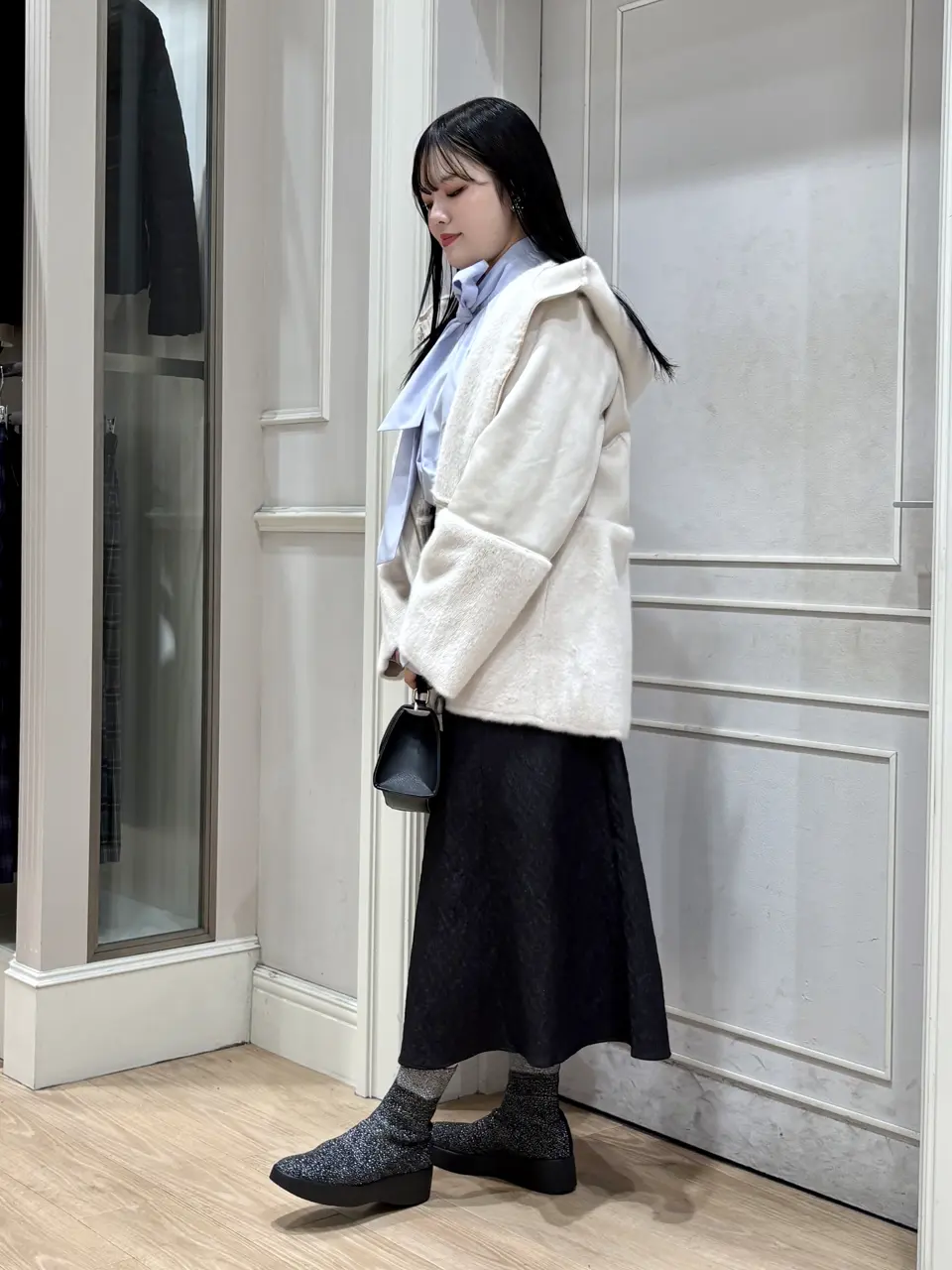 ANY SIS erika コーディネート画像