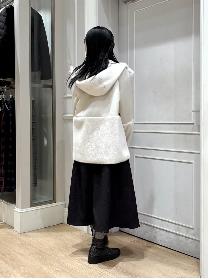 ANY SIS erika コーディネート画像