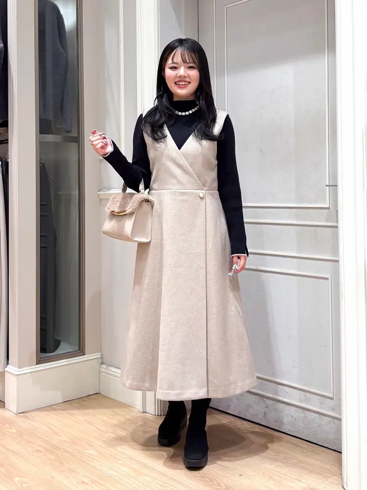 ANY SIS erika コーディネート画像