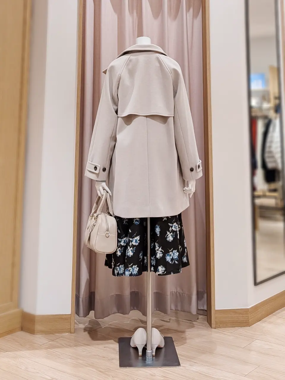 ANY SIS 岩田 コーディネート画像