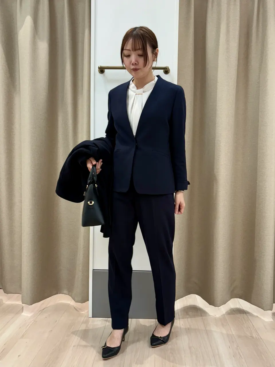 ANY SIS 笠羽 コーディネート画像