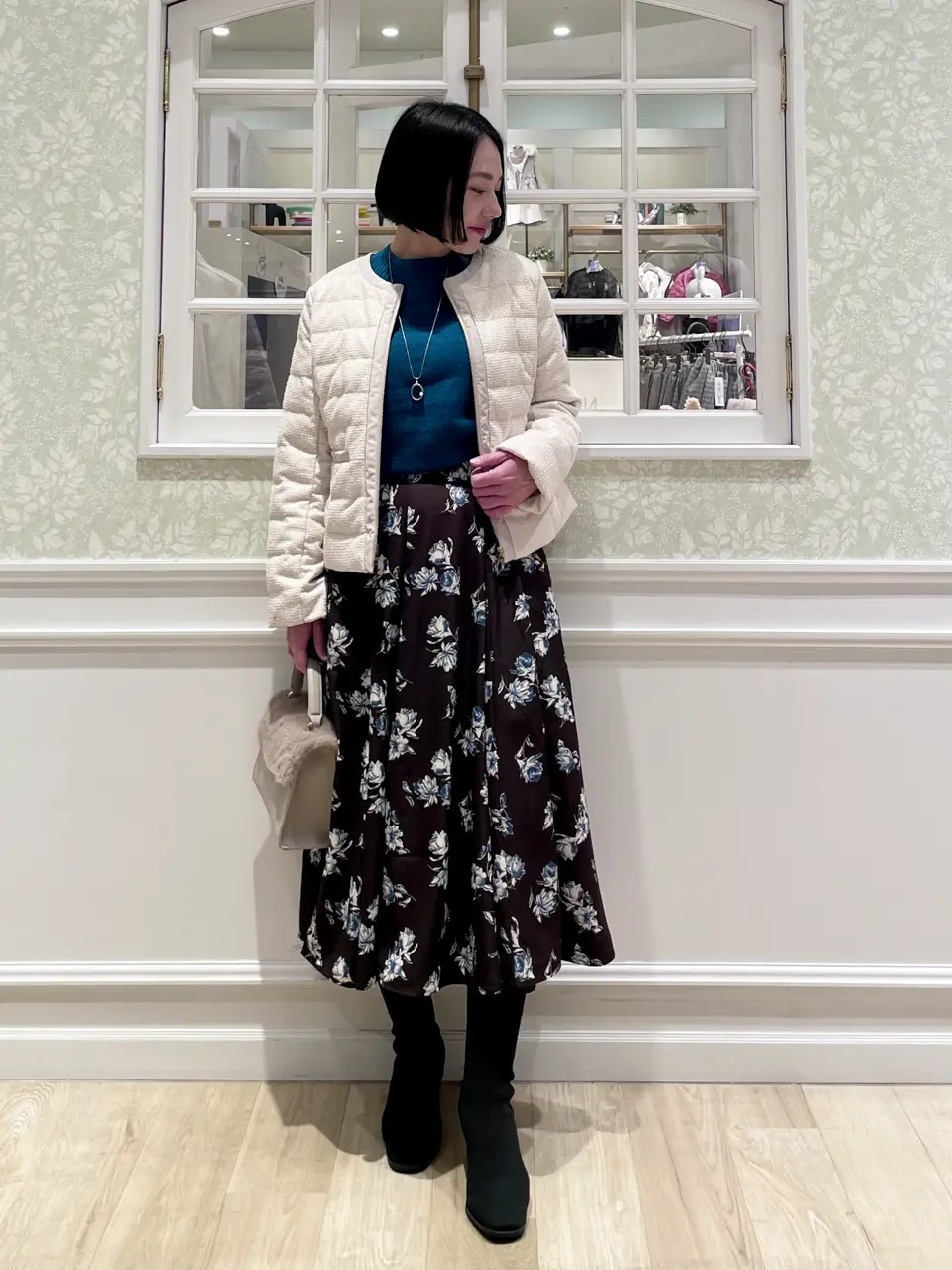  MIKA コーディネート画像