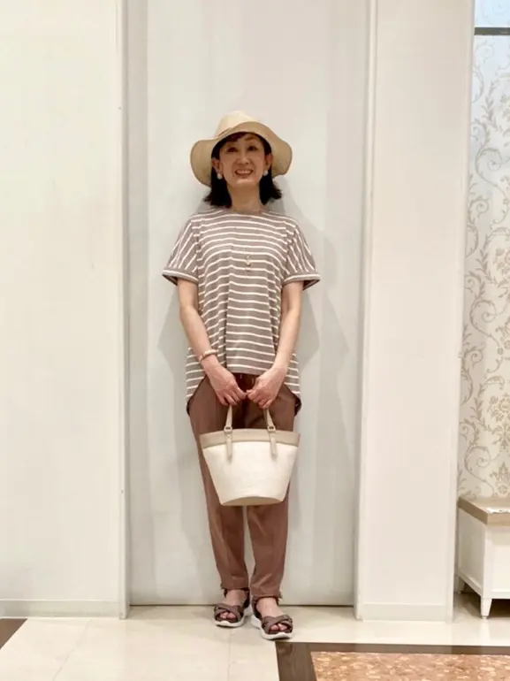 ANY SIS スタッフ コーディネート画像