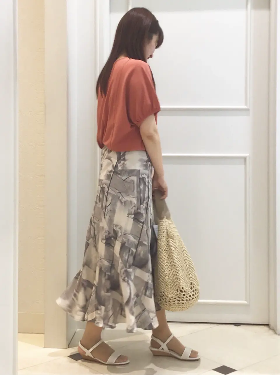 ANY SIS スタッフ コーディネート画像