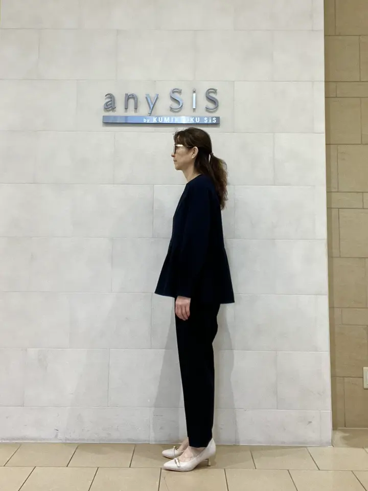 ANY SIS スタッフ コーディネート画像