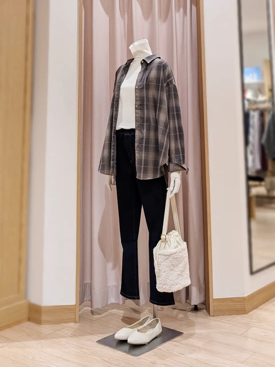 ANY 岩田 コーディネート画像