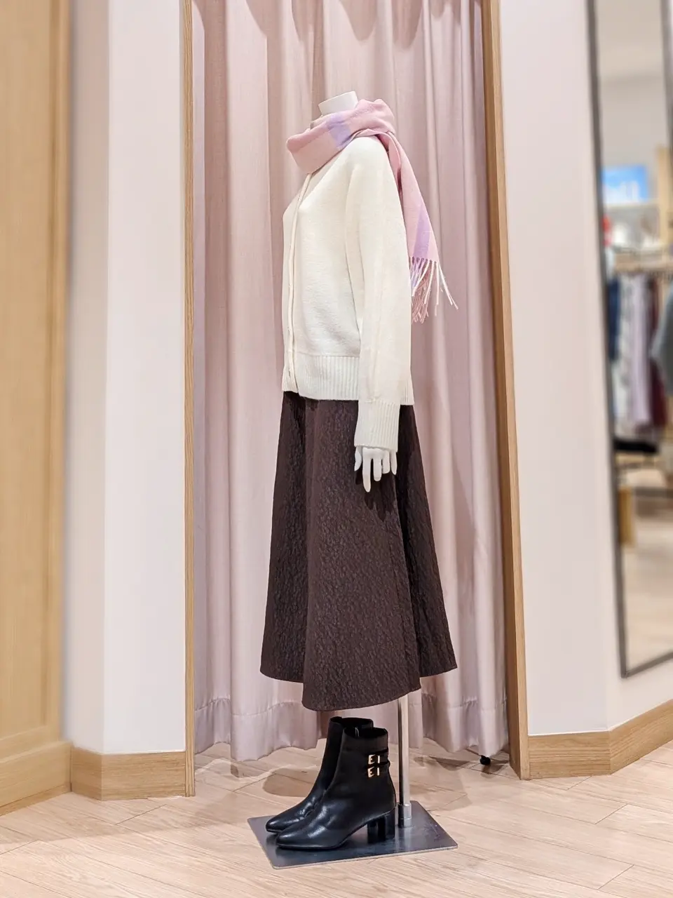 ANY SIS 岩田 コーディネート画像