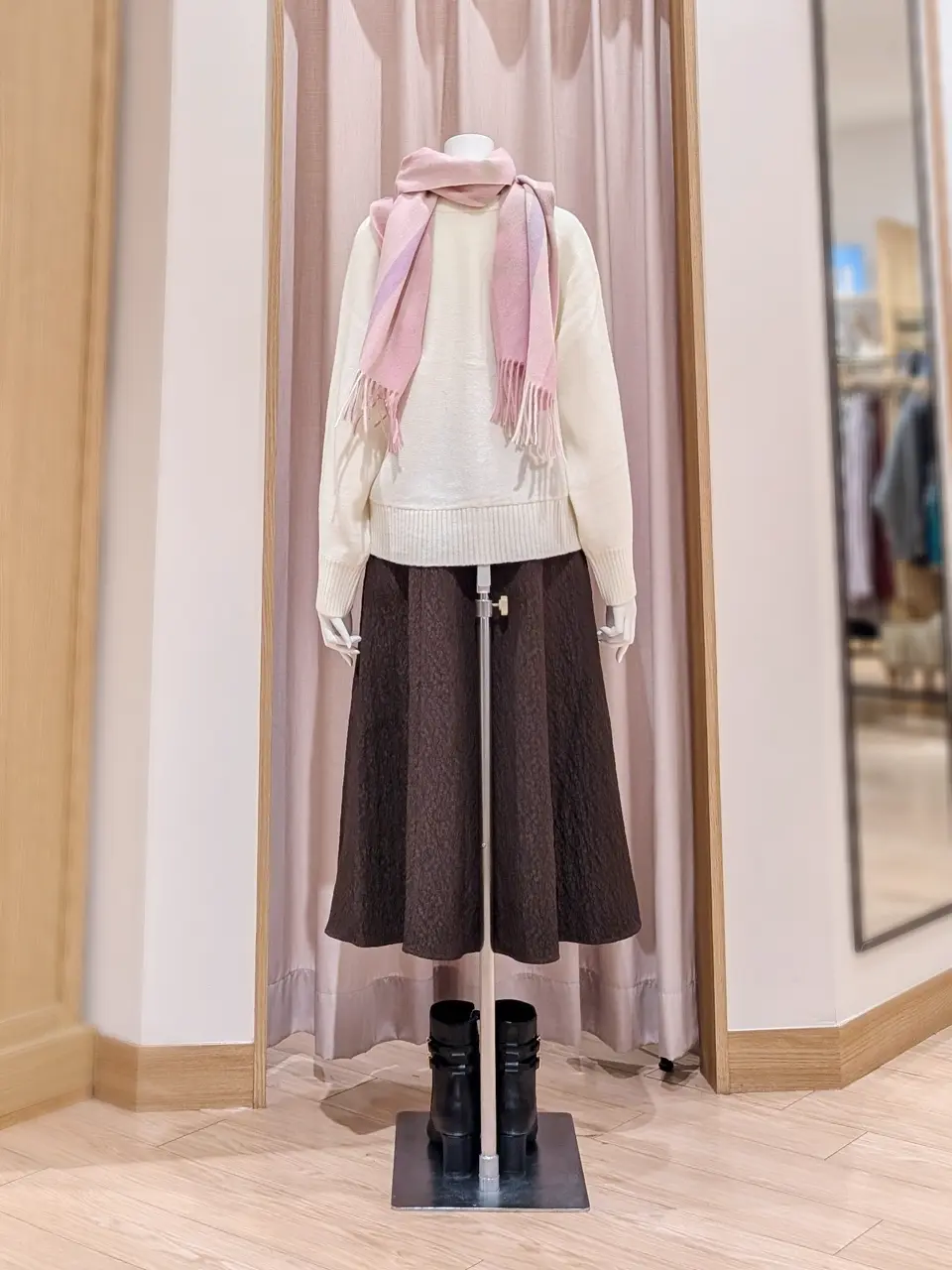 ANY SIS 岩田 コーディネート画像