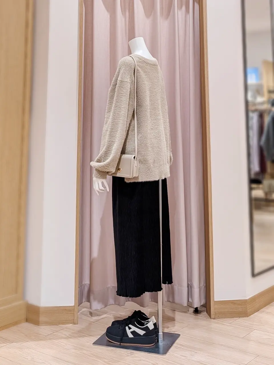 ANY 岩田 コーディネート画像