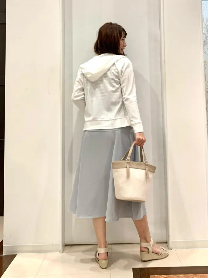 ANY SIS 横田 コーディネート画像