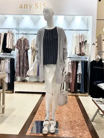 ANY SIS スタッフ コーディネート画像