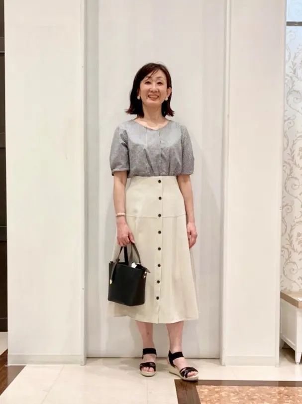 ANY SIS スタッフ コーディネート画像