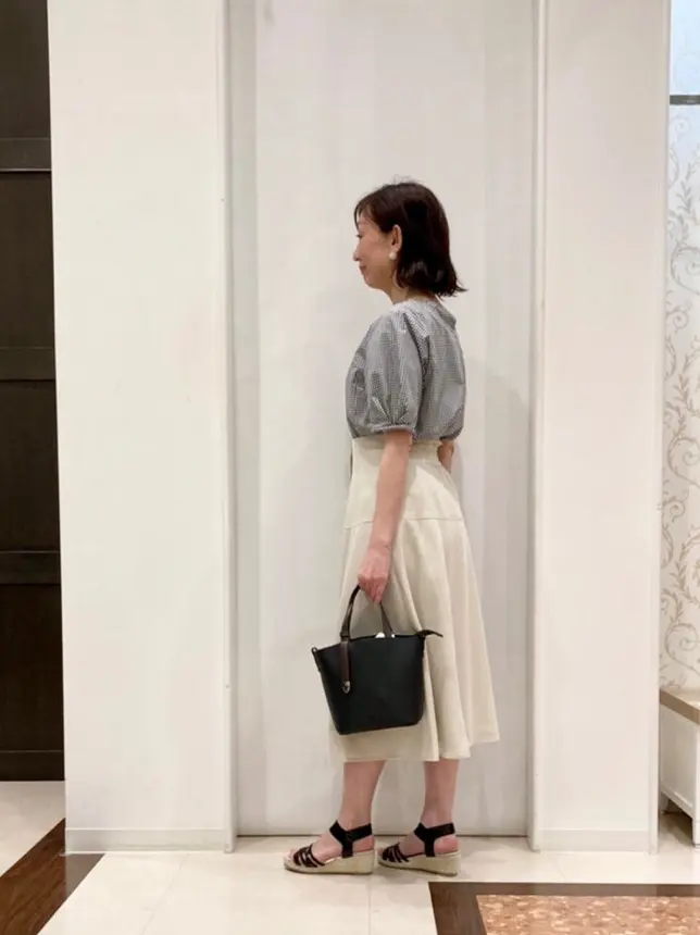 ANY SIS スタッフ コーディネート画像