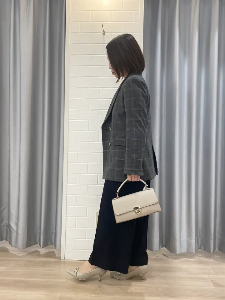 ANY SIS 丸岡 コーディネート画像