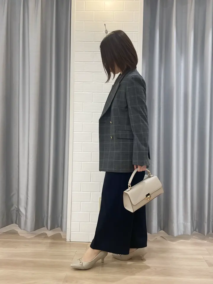 ANY SIS 丸岡 コーディネート画像