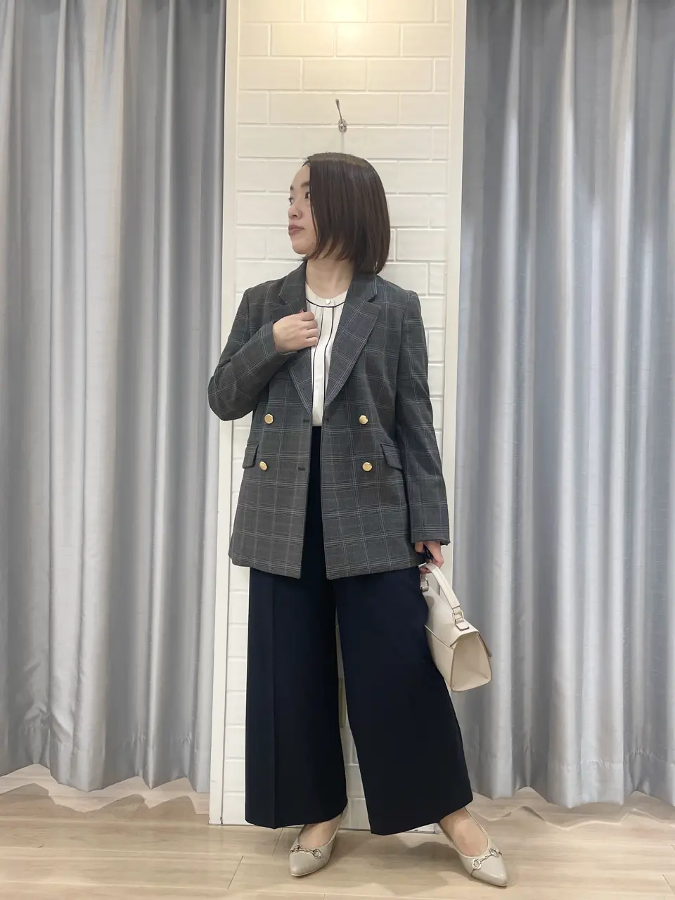 ANY SIS 丸岡 コーディネート画像