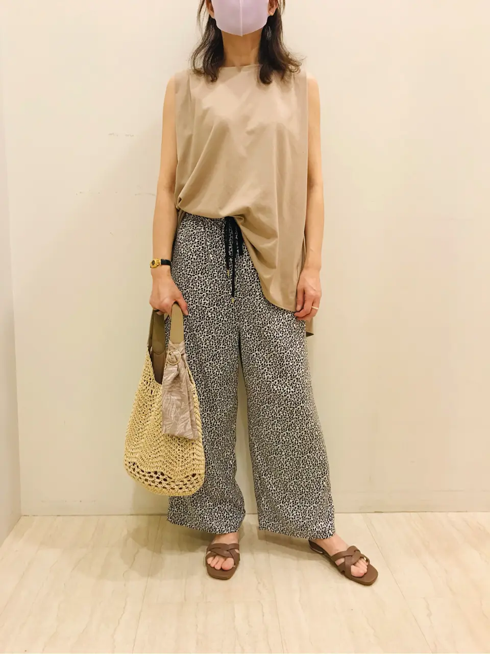 ANY SIS スタッフ コーディネート画像