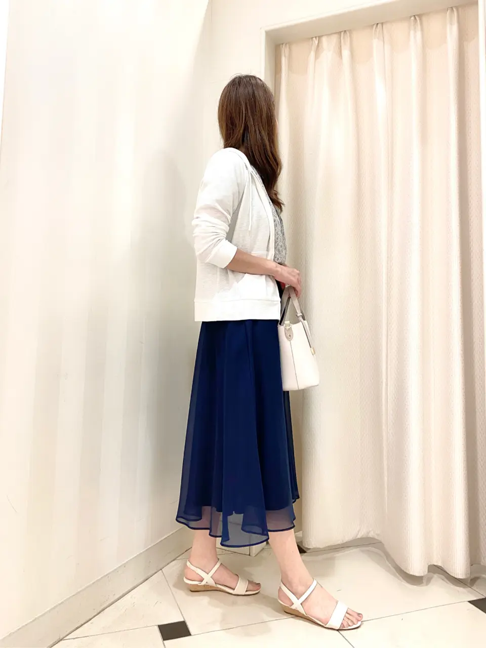 ANY SIS 金井 コーディネート画像