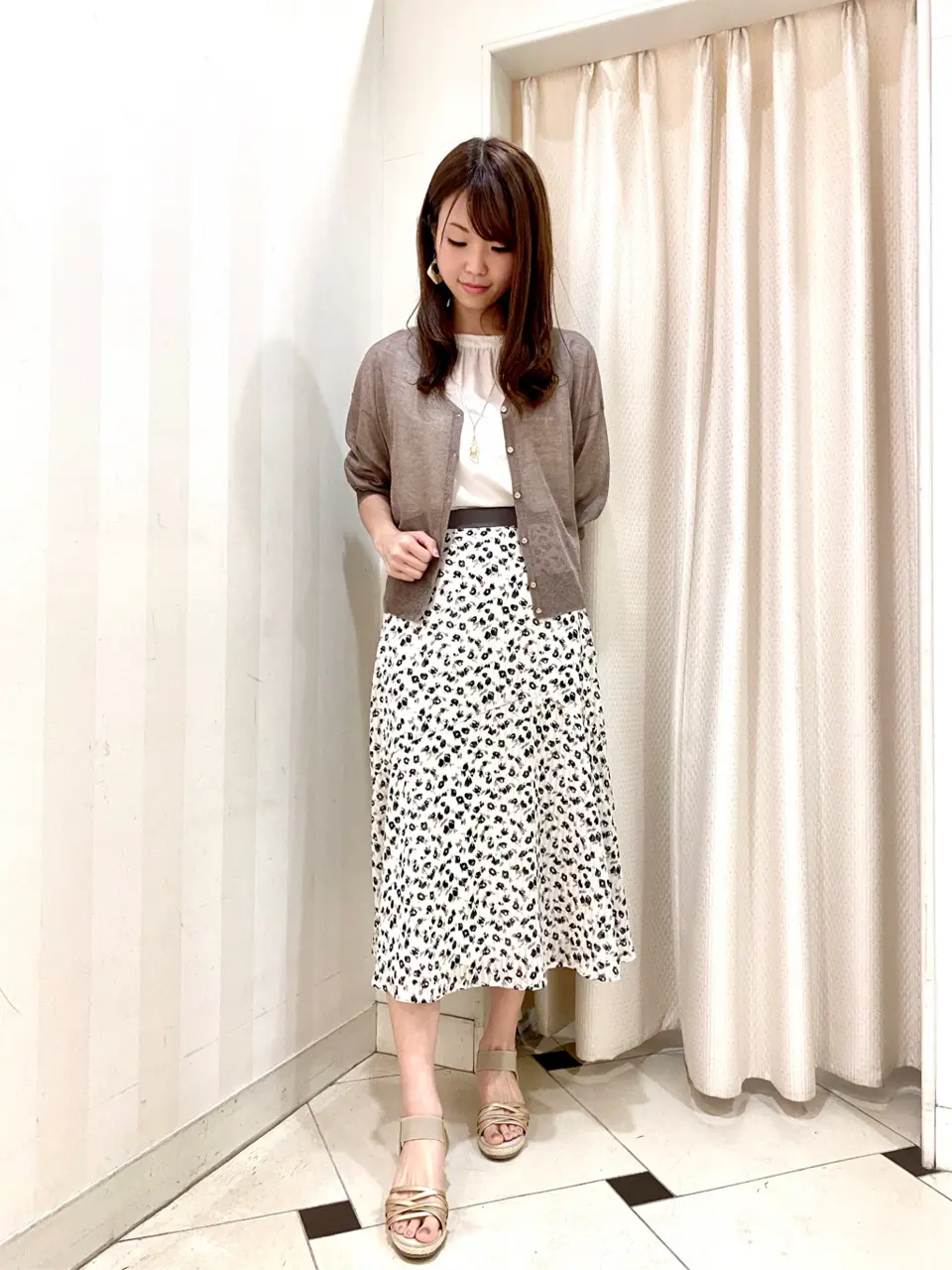 ANY SIS 金井 コーディネート画像