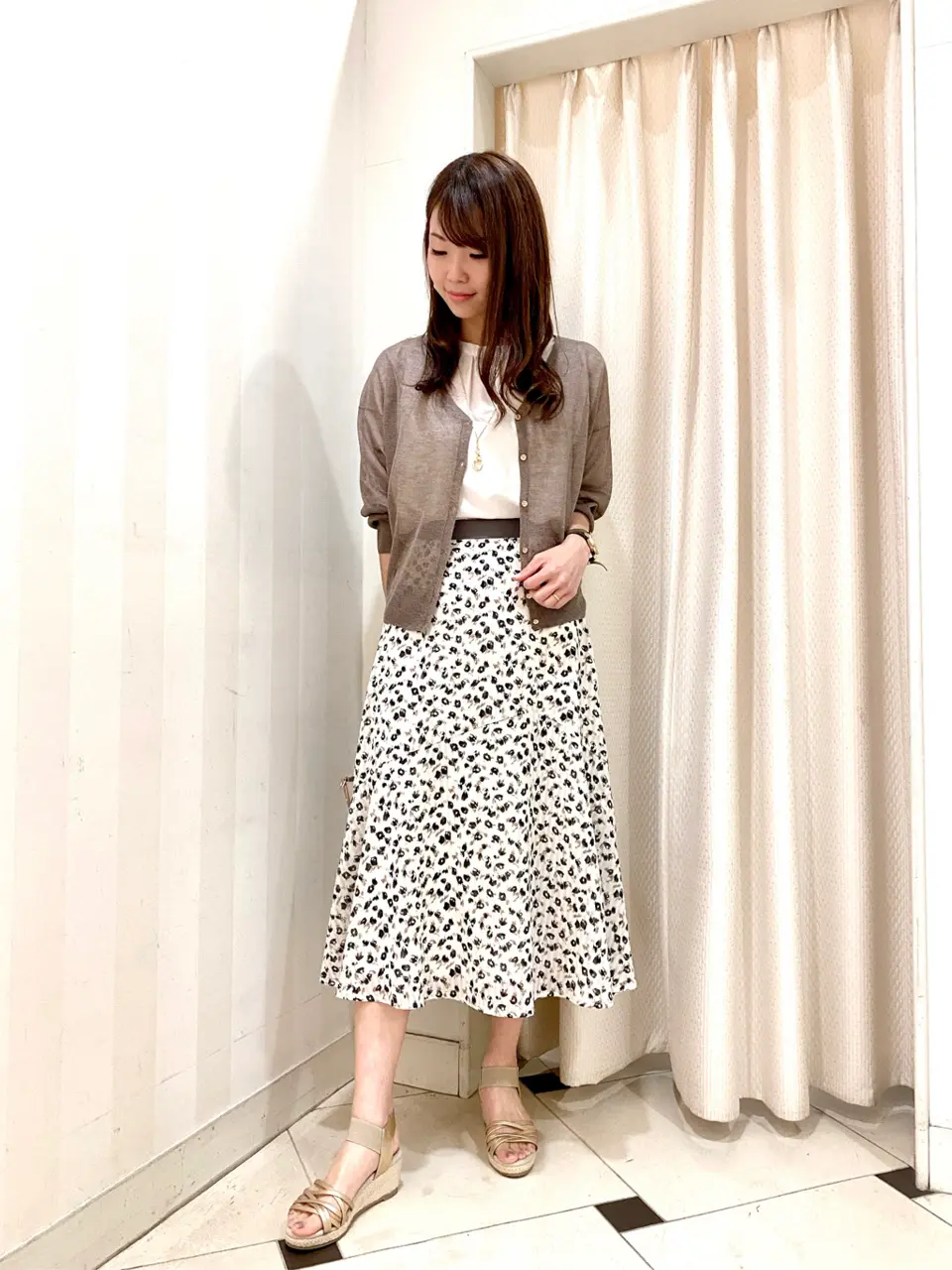 ANY SIS 金井 コーディネート画像