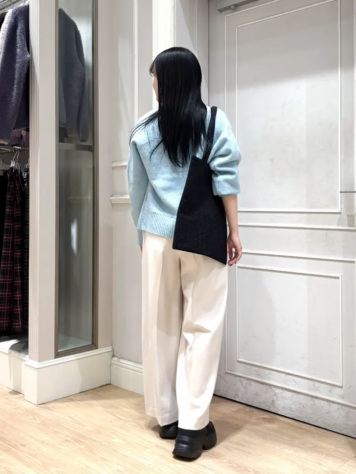 ANY SIS erika コーディネート画像