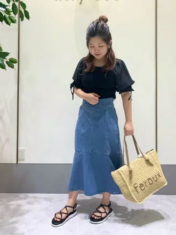 ANY SIS スタッフ コーディネート画像