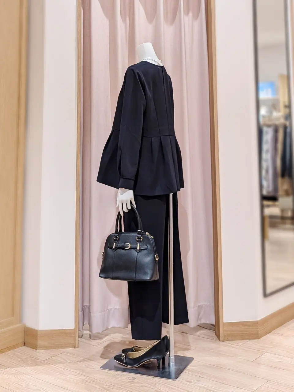 ANY SIS 岩田 コーディネート画像