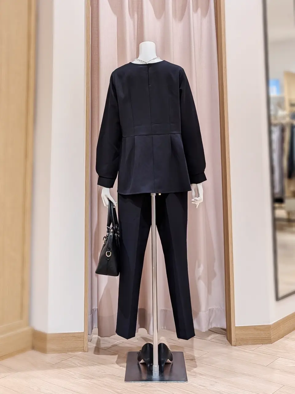 ANY SIS 岩田 コーディネート画像